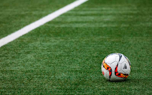 La Guardia Civil inspecciona clubs de futbol en busca de posibles delitos de fraude a la Seguridad Social y dinero no declarado