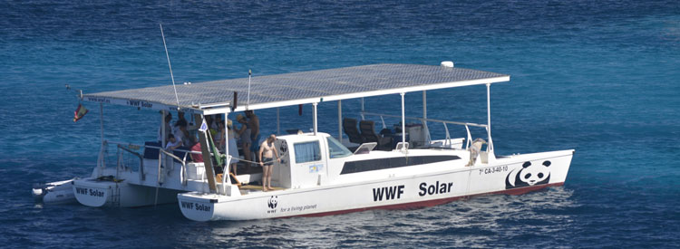 WWF: El barco Blue Panda zarpa contra el plstico en el Mediterrneo